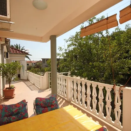 Apartman By The Sea Starigrad, Paklenica - 6586 Starigrad-Paklenica