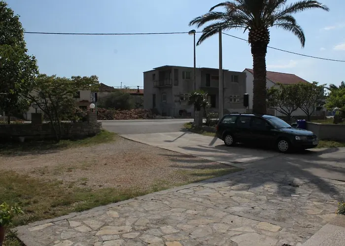 Appartement By The Sea Starigrad, Paklenica - 6586 *
