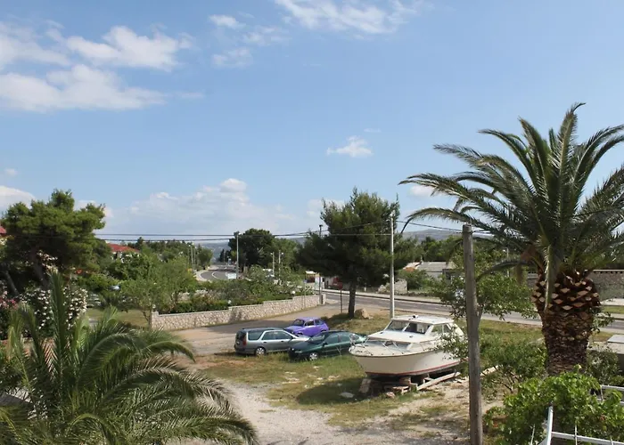 By The Sea Starigrad, Paklenica - 6586 Апартаменты *